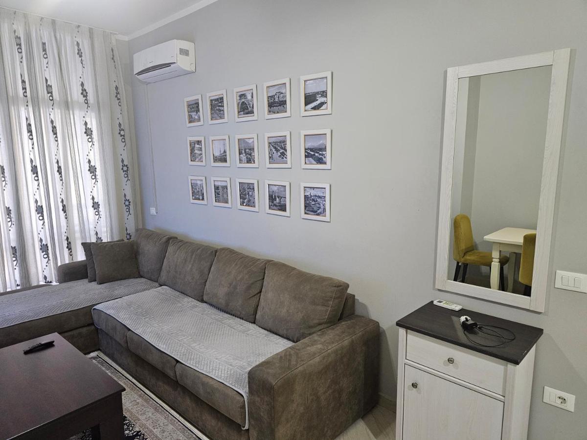 Pleasing Place With Free Parking On Site In Tirana Komuna E Parisit Exteriér fotografie